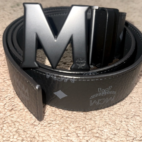MCM BELT  BLACK LEATHER